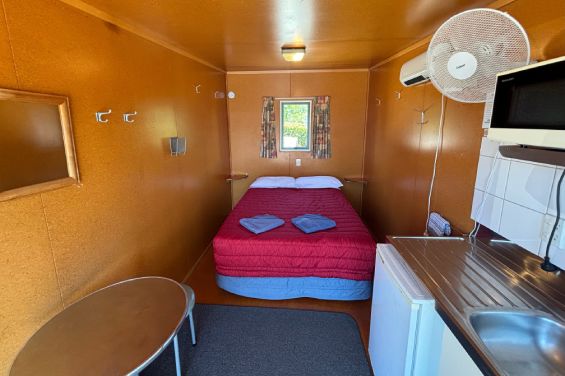 Kitchen Cabin (Double) - double bed