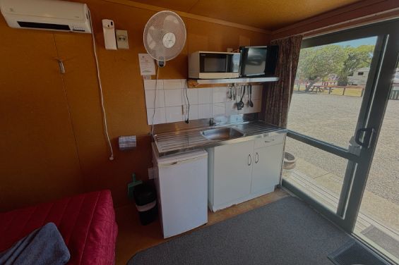 Kitchen Cabin (Double) - kitchenette