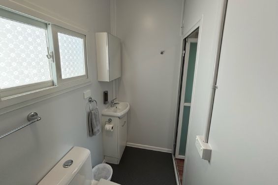 Self-Contained Cabin (Triple) - bathroom